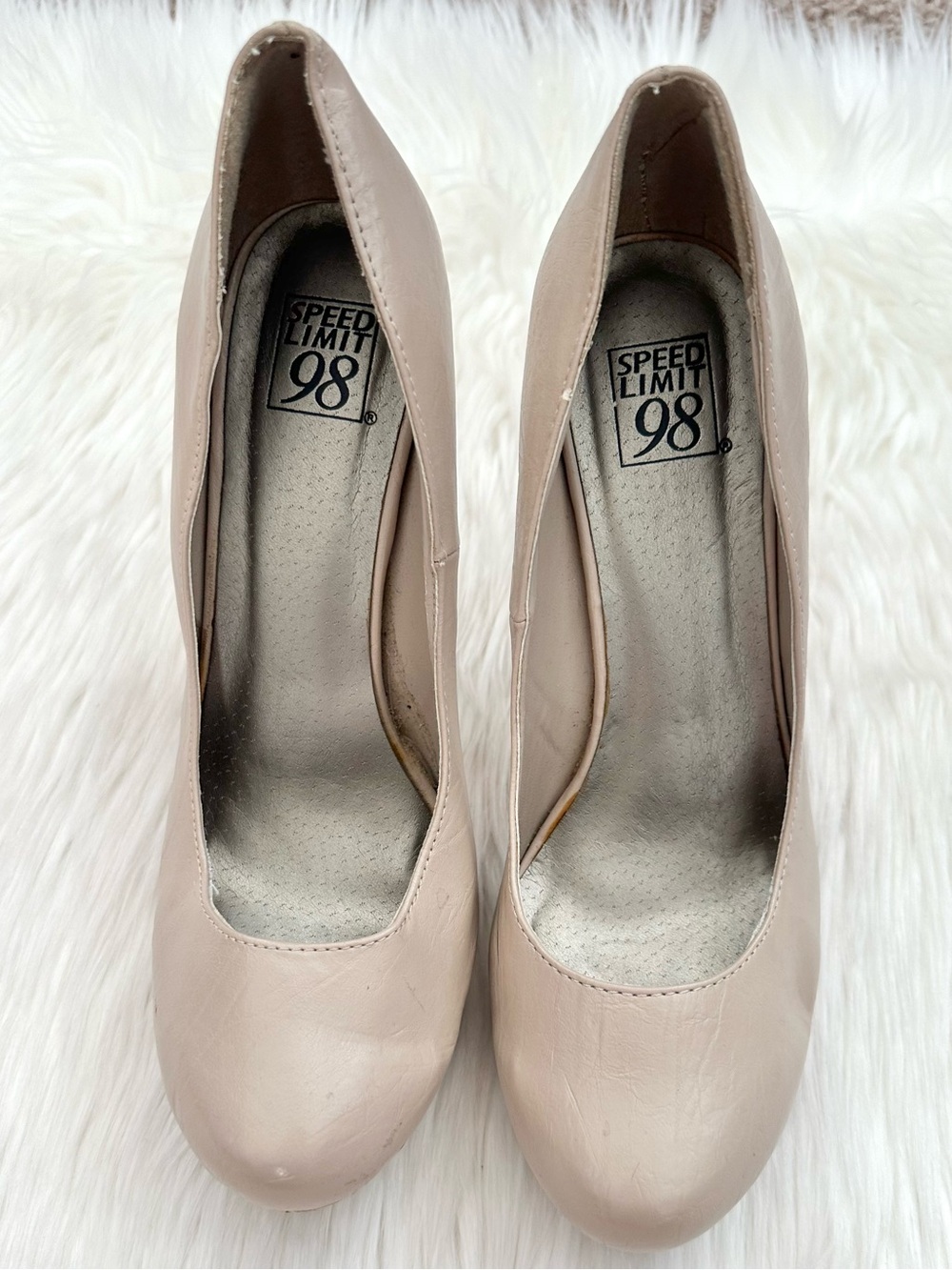 TAN PUMPS